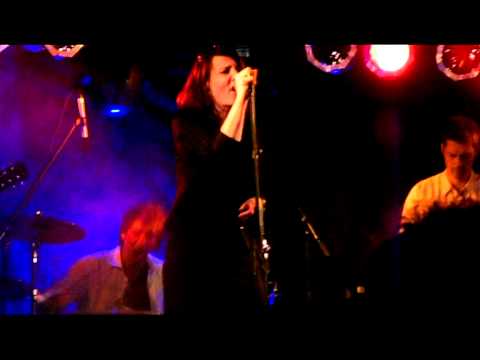 SNAKESHIT ON A PLANE - WALKIN' WOUNDED (live, Maiwoche 2012)