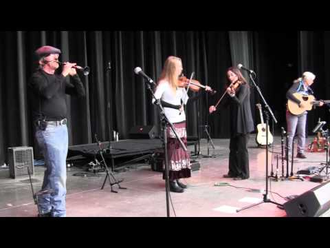 Cíana :: An Dro Strobinell Set :: Reno Celtic Celebration