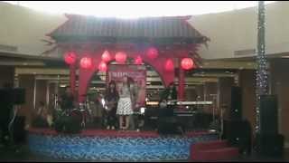 preview picture of video 'NFS - Tanpa Kau Menyesal Live Perform @Kalibata City Square'