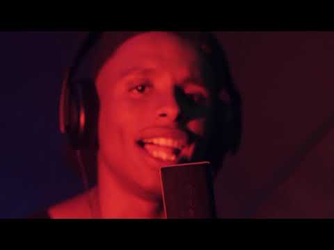 Mc Jhoninha - Teu Sorriso [Web-Clipe Oficial] Prod. DJ Rhuivo.