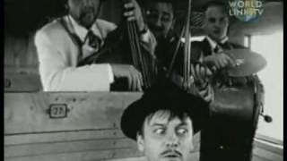 Emir Kusturica &amp; The No Smoking Orchestra - Unza Unza Time