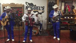 Los Austeros De Durango- La Bandera 2017