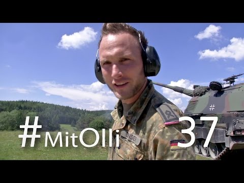 Mit Olli bei der Artillerie - Bundeswehr