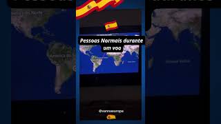 Pessoas normais no voo vs Eu no avião😂