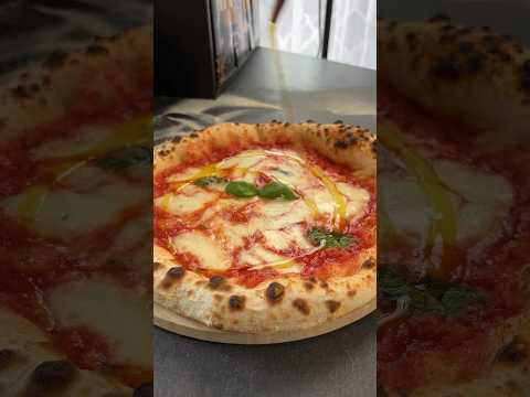 No-knead pizza dough.😍 Here's how.🍕🔥 You can find the recipe in the comments.👇🏼 #pizza #recipe