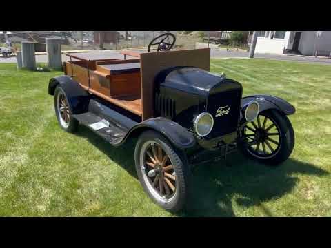 Lot # : 99 - 1921 Ford Model T "Huckster"