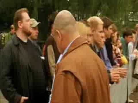 Bang Boom Bang, Auszubildende