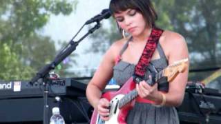 Norah Jones - &quot;Cry Cry Cry&quot; Bonnaroo 2010
