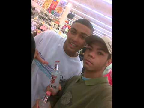 mc kiko zl e mc dede vivendo no limite .wmv