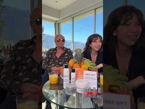 Tutti Fruity ! Join Alan, Leslie and Daisy for a fruity celebration.