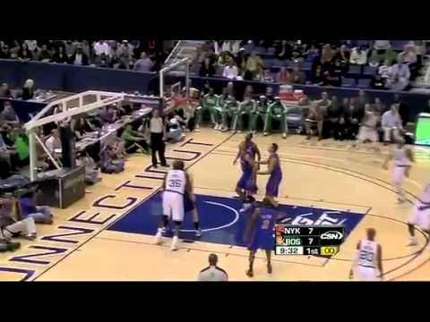 Rajon Rondo behind the back pass to Kevin Garnett 2010/2011 preseason