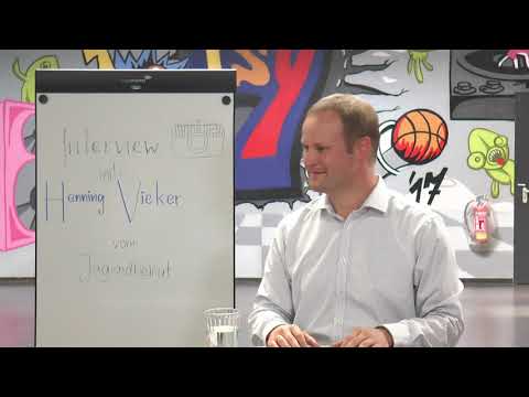 Bürgermeisterkandidat Henning Vieker im Interview mit Tieneke Engelhardt vom Jugendbeirat