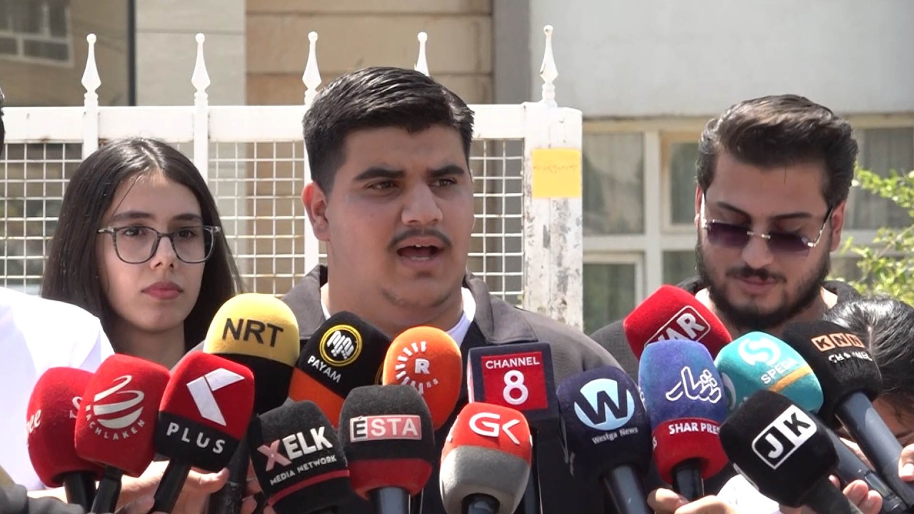 ڤیدیۆ | لەسلێمانی خوێندكارانی 12 ی ئامادەیی كۆبوونەوەی ناڕەزاییان ئەنجامدا