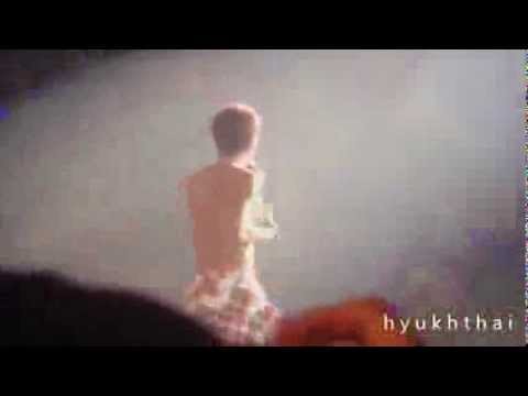 030813 SuperShow 5 in bangkok - Rockstar focus Eunhyuk