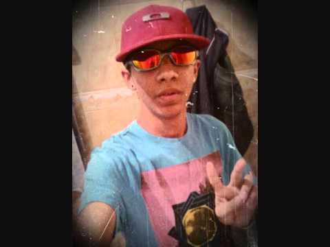 PÉ DE PANO E MR CATRA   ELA ME CHAMA DE CHEFE