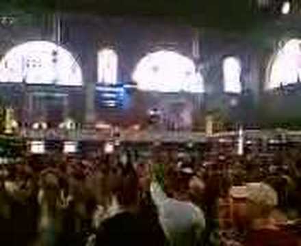 Zürich - Streetparade - Mainstation - 2007