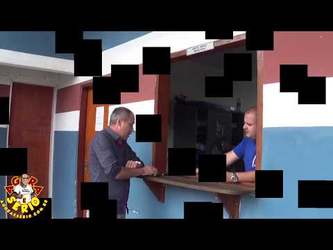 Vereador Marciano orienta os motorista ajuda um caminhoneiro e encara a Secretaria de obras sozinho