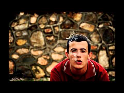 Melişah & Yunus Özdemir - Yeni Bi Sigara Yak