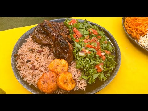 Disfrute de los platillos más representativos del Caribe