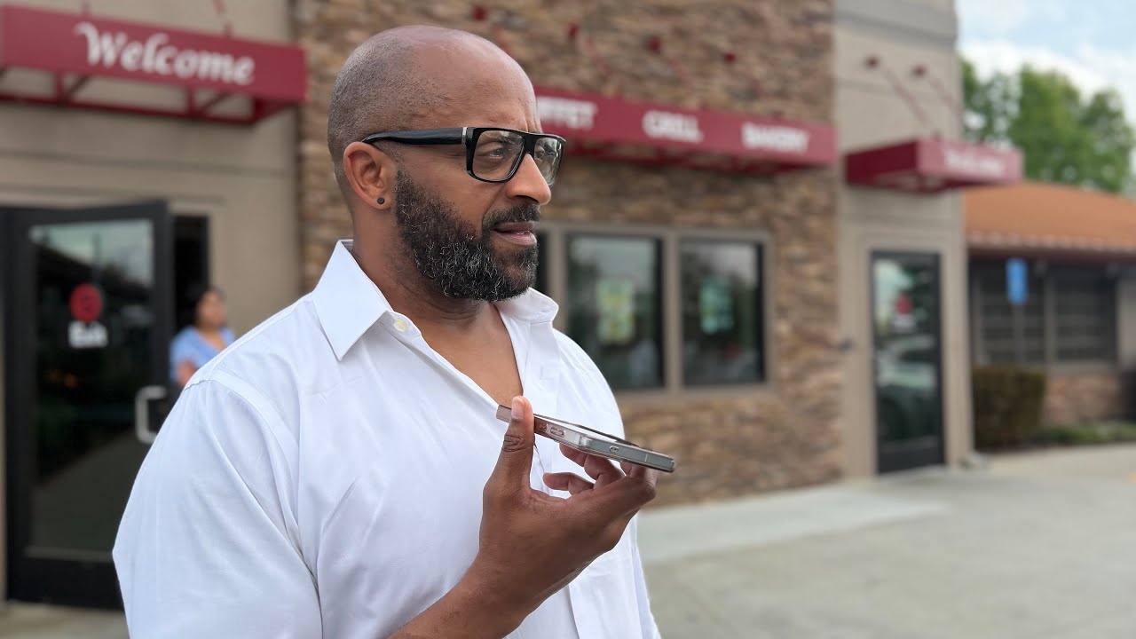 Larry opens up to Lynette about wanting his whole family in Atlanta