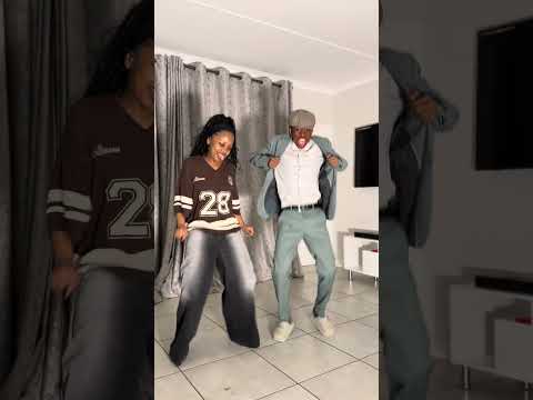 Mr Jonasi... peanuts 🥜 and lesego mathobela #amapianovibessa #lekompo  #lekompodance  #dance
