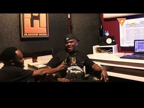 BEKA FLAVOUR ASIMULIA WALIVYOSAFIRI NA DIAMOND "ALITOA PESA ZAKE/MKUBWA FELA MUNGU MTU.