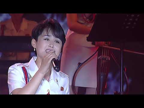 Moranbong Band - Whether 1,000 Ri or 10,000 Ri (천리라도 만리라도)