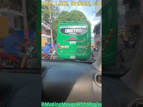 Bus Driver Was  Getting It In- Barrio Olaya | Medellin, Antioquia, Colombia #shorts