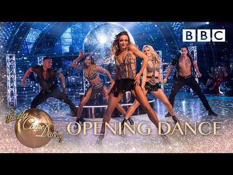 The Final opens with a spectacular group dance! - BBC Strictly 2018