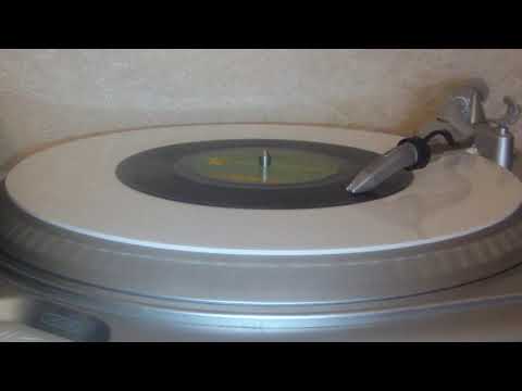 Junior English - In Loving You - Version ( Burning Sounds 1978 ).