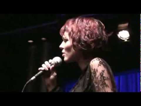 SIMONA MOLINARI  RENZO RUBINO  "AMAMI UOMO"  (il postino)