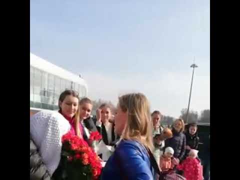 Natalia Oreiro - Llegada en Kaliningrad, Rusia (30.3.2019) [4]