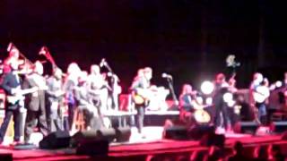 Lyle Lovett Performs "Its Rock and Roll"
