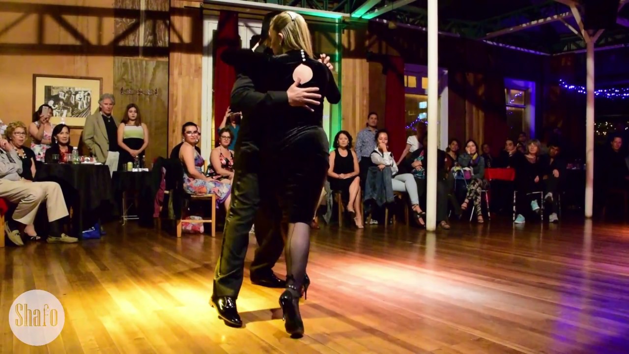 Carla Rossi y José Luis Salvo - Milonga del Puerto