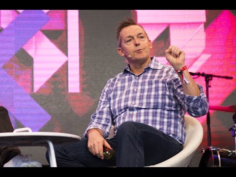 Mike Quigley (Niantic) on AR & Community Building in 'Real World Games' | TNW Conference 2017