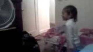 jalyn dancing to reggae