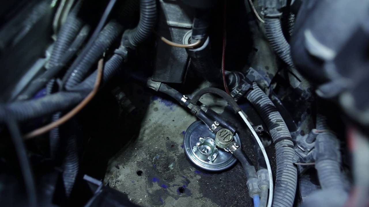 Kako zamenjati avtodel filter goriva na avtu VW Transporter T4 – vodnik menjave