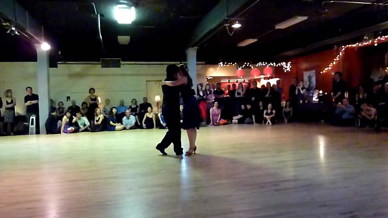 Ariadna Naveira y Fernando Sanchez Seattle 3 of 4