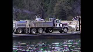 preview picture of video 'Tug Gulf Regent. Thormanby Island, Gravel Barge.'