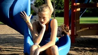 Download lagu Maroon 5 ft. Wiz Khalifa 'Payphone' Parody (iPhone) mp3