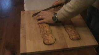 preview picture of video 'From farmers to chefs - Cantuccini di Prato'