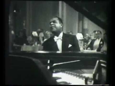 Turner Layton sings East Of The Sun in 1937