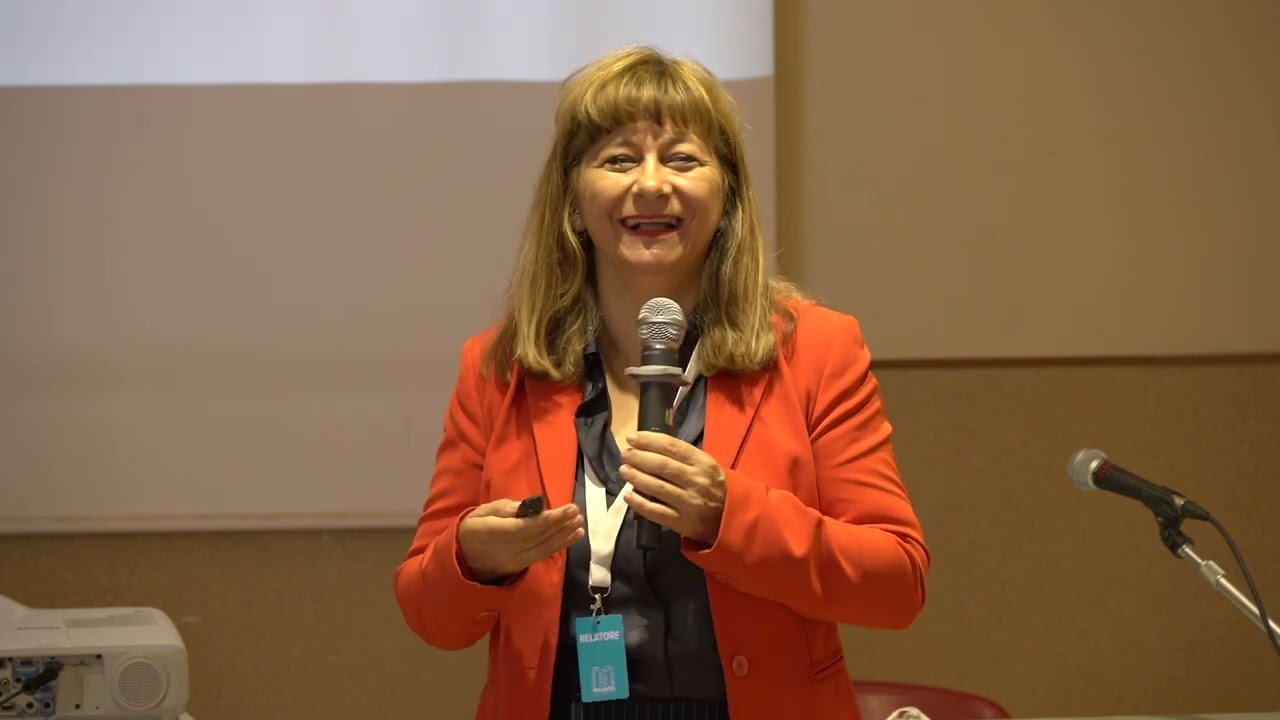 Cos'è davvero sostenibile per la vita umana (e il nostro ambiente) | Rosalia Battaglia