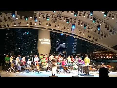 Aladom performance at Esplanade