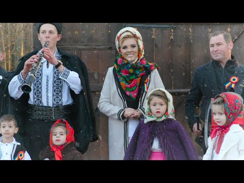 Roxana Ilisie Perian - Sfantul Craciun - Colinde din Ardeal - COLAJ NOU