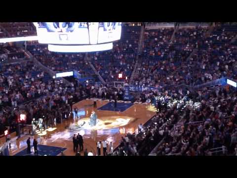 Shaquille O'Neal Receives Loud Ovation in Orlando Magic Hall of Fame Return