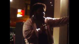 Kanela Cafe Mic