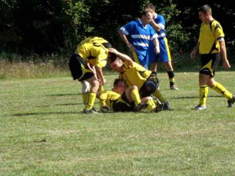 Czarni Smardzew - Huragan Swędów 1:2 Przybysz (1:2)