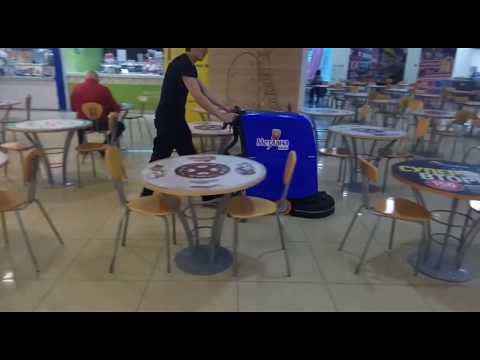 Поломоечная машина МЕТЛАНА М50В на фуд-корте