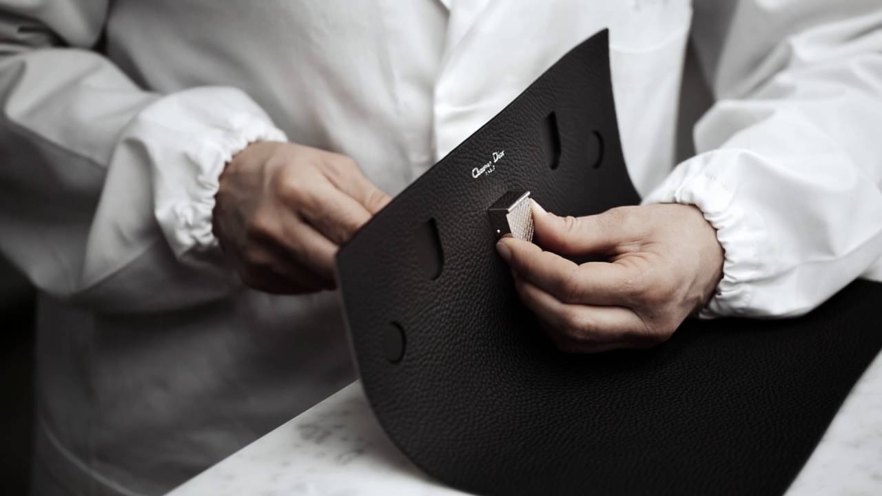 Di Balik Pembuatan Tas Diorever oleh Dior